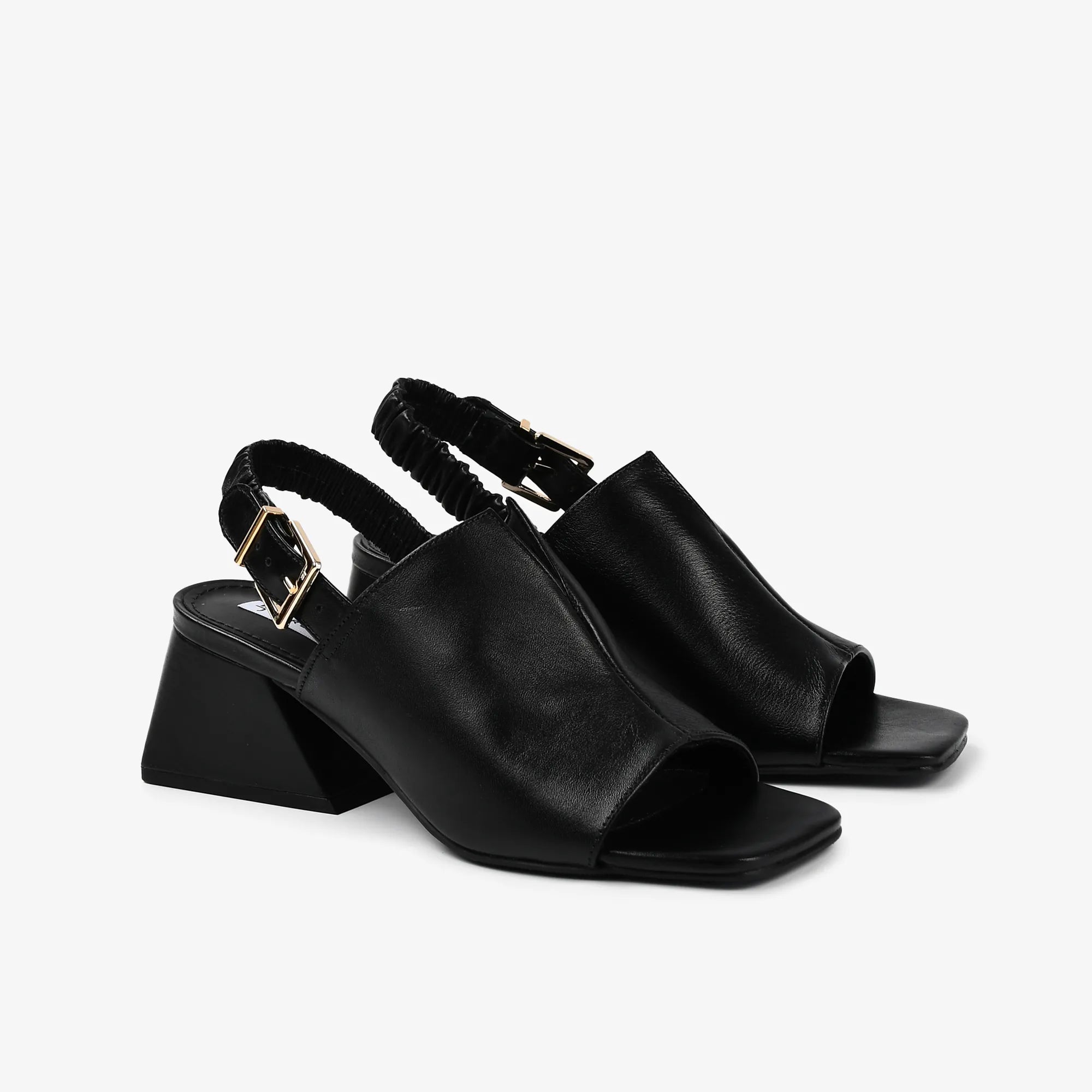 Sandália Preto Tira Ajustável Salto Médio Couro